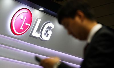 Hai “ông lớn” Samsung, LG thông báo lợi nhuận giảm mạnh 