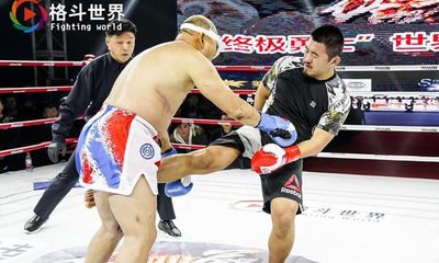 Làng võ Trung Quốc dậy sóng khi “gã điên” MMA đánh rách mắt cao thủ võ cổ truyền 