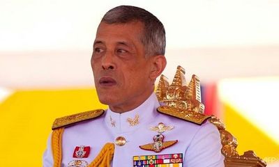 5 năm sau đảo chính, Vua Thái Lan lần đầu tiên ký sắc lệnh phê chuẩn bầu cử 
