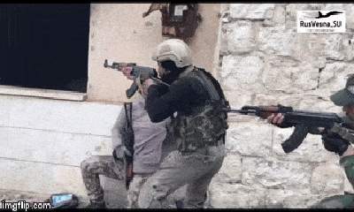 Video: Cận cảnh lính đánh thuê Nga huấn luyện quân tại 