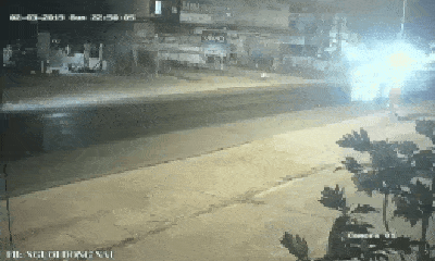 Video: Phóng xe tốc độ cao, thanh niên đi Exciter đâm liên tiếp 2 pha kinh hoàng