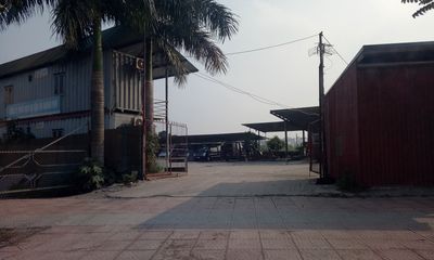 Long Biên (Hà Nội): Chính quyền phường Thượng Thanh cho thuê đất công làm bãi xe không phép?
