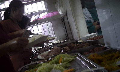 Hà Nội: Bếp ăn bệnh viện ĐK huyện Hoài Đức bỏ qua quy định về vệ sinh an toàn thực phẩm?