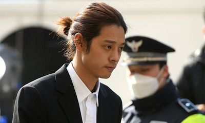 Cảnh sát xin lệnh bắt giữ khẩn cấp Jung Joon Young, Seungri nộp đơn hoãn đi nghĩa vụ