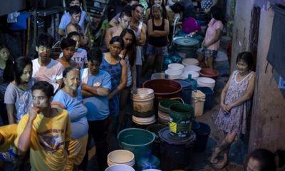 Hàng chục triệu người ở thủ đô Philippines khốn đốn vì thiếu nước sạch