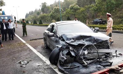 Tin tai nạn giao thông mới nhất ngày 23/3/2019: Hai ô tô đâm trực diện, 4 người thương vong