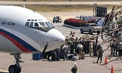 Nghi vấn hai máy bay quân sự Nga chở theo 100 binh sĩ, 35 tấn thiết bị tới Venezuela