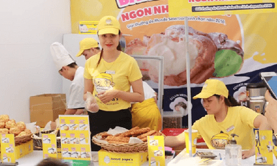 Công ty CP Sakuko Việt Nam bày bán bánh Beard Papa’s có đảm bảo vệ sinh ATTP?