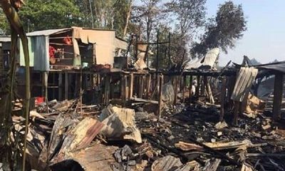 An Giang: Hỏa hoạn thiêu rụi 10 căn nhà gỗ, vất vả dập lửa suốt hơn 2 giờ