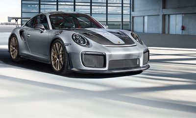 Bảng giá xe Porsche mới nhất tháng 4/2019: Siêu xe Porsche 911 GT2 RS 2019 có giá hơn 20 tỷ đồng
