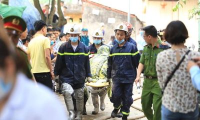 Vụ cháy 8 người chết và mất tích ở Hà Nội: Cuộc gọi lạ lúc rạng sáng báo tin con cháu gặp nạn!