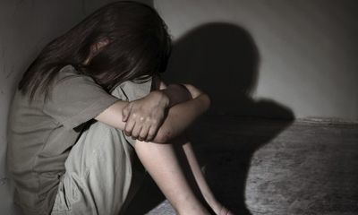 Truy tố gã đàn ông 42 tuổi rủ bé gái 13 tuổi vào nhà nghỉ quan hệ