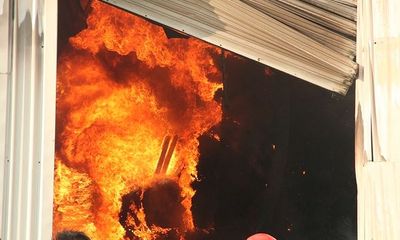 Hiện trường vụ hỏa hoạn thiêu rụi hàng nghìn m2 nhà xưởng đồ gỗ tại Bình Dương