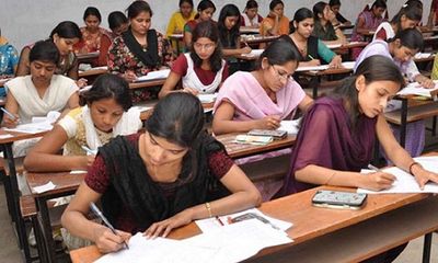 Gần 20 học sinh Ấn Độ tự tử thương tâm vì 'bị chấm nhầm điểm thi'