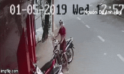 Video: Đôi nam nữ phối hợp nhịp nhàng trộm xe máy nhanh như cắt