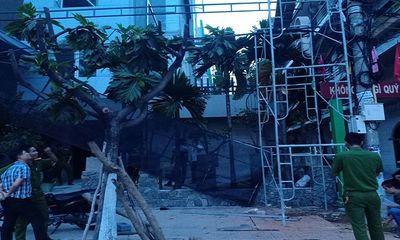 Đà Nẵng: Hai công nhân bỏng nặng vì bị điện giật trong lúc lắp giàn giáo 