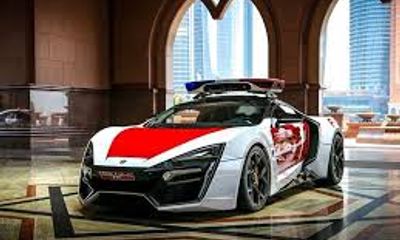 Video: Mãn nhãn với siêu xe triệu đô dùng để săn đuổi tội phạm tại Abu Dhabi