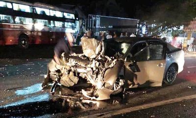 Vụ xe khách đấu đầu ôtô con, 2 người chết: 1 nạn nhân là cán bộ CSGT Lâm Đồng