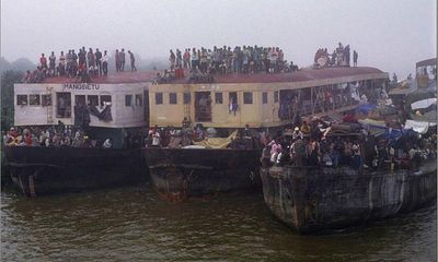 Chìm tàu tại Congo, ít nhất 30 người thiệt mạng, hàng trăm người mất tích