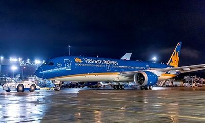 Vietnam Airlines lên tiếng việc 200 hành khách đợi 1 người