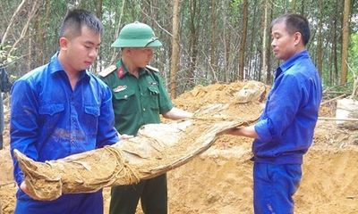 Đào đất làm vườn, phát hiện 2 bộ hài cốt còn nguyên vẹn tại Thừa Thiên-Huế