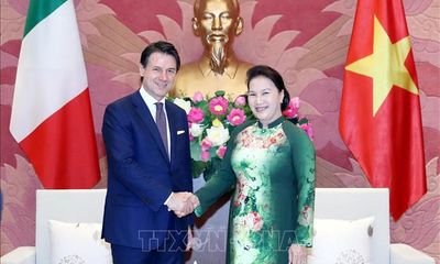 Chủ tịch Quốc hội Nguyễn Thị Kim Ngân hội kiến Thủ tướng Italy