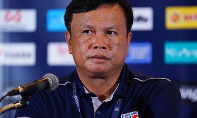 Thua đau trước Việt Nam, “thuyền trưởng” đội bóng Thái Lan nói gì?