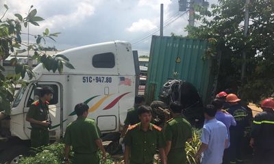 Vụ container tông ôtô 4 chỗ, 5 người chết ở Tây Ninh: Tạm giữ tài xế gây tai nạn