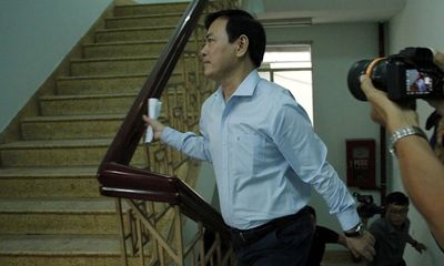 Xét xử sơ thẩm vụ ông Nguyễn Hữu Linh sàm sỡ trong thang máy: Tòa trả hồ sơ điều tra bổ sung