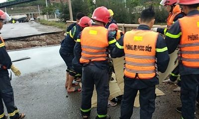 Bão số 2 đổ bộ: Sập một phần cầu ở Thanh Hóa, 5 người thương vong