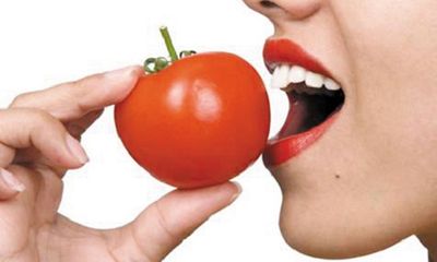 Ăn cà chua theo cách này chẳng khác nào rước bệnh vào người