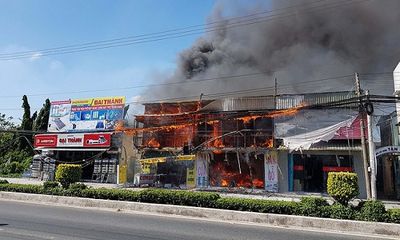 TP.HCM: Cháy lớn tại cơ sở kinh doanh đồ gỗ, thiệt hại hàng tỉ đồng