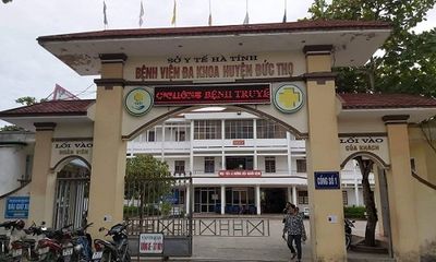 Vụ bé sơ sinh tử vong với vết đứt trên cổ ở Hà Tĩnh: Mời giáo sư từ Hà Nội về đánh giá
