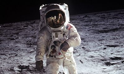 Nghi vấn về nhiệm vụ đổ bộ Mặt trăng của NASA: Ai là người chụp bức ảnh huyền thoại?