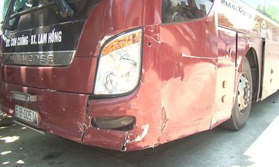 Tin tức tai nạn giao thông mới nhất hôm nay 30/7/2019: Tài xế 'phê' ma túy tông xe vào ô tô vừa gặp nạn