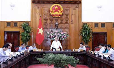 Thủ tướng Nguyễn Xuân Phúc: Ưu tiên nguồn vốn cho các dự án quan trọng cấp bách