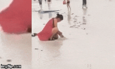 Video: Khách Trung Quốc chôn bỉm xuống cát, Philippines đóng cửa bãi biển trên đảo Boracay