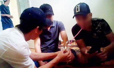 Thái Bình: Cựu Đội trưởng CSHS công an huyện sử dụng ma túy cùng thiếu nữ 15 tuổi