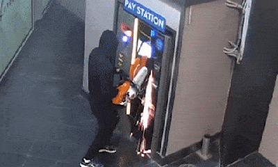Nhóm trộm vác cưa máy đi tấn công cây ATM lấy tiền