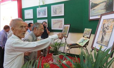 Triển lãm ảnh '50 năm thực hiện Di chúc của Chủ tịch Hồ Chí Minh'