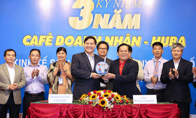 Kỉ niệm 3 năm Hiệp hội Doanh nghiệp TP.HCM hợp tác cùng báo Người Lao Động