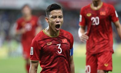 Vòng loại World Cup 2022: Quế Ngọc Hải, Văn Toàn 