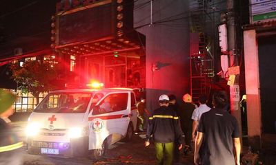 Cháy quán karaoke 8 tầng ở Bắc Ninh, một người tử vong