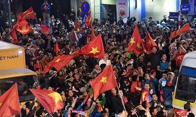 Hà Nội: Huy động cảnh sát trực chiến chống đua xe sau trận Việt Nam - Thái Lan