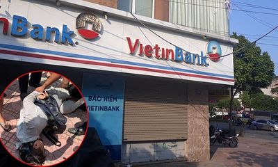 Hà Nội: Bắt giữ nghi phạm táo tợn mang vật nghi là súng vào cướp ngân hàng giữa ban ngày