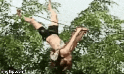 Video: Thót tim khoảnh khắc người phụ nữ đánh đu, lộn nhào trên dây điện