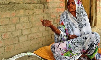 Ngạc nhiên cụ bà 80 tuổi ăn cát thay cơm trong suốt 65 năm 