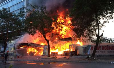 Hải Phòng: Đang cháy lớn tại siêu thị điện máy trên đường Lê Hồng Phong