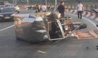 Tin tức tai nạn giao thông mới nhất ngày 27/9/2019: Tự lao xe 3 bánh vào lan can cầu Vĩnh Tuy, 9X tử vong