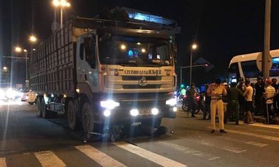 Đà Nẵng: Va chạm với ô tô tải, người đàn ông tử vong thương tâm